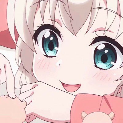 3名女生轮流背走失男孩去派出所